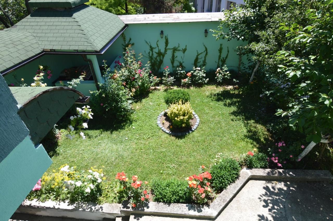 Отель Hotel 24 jul Плевля-11